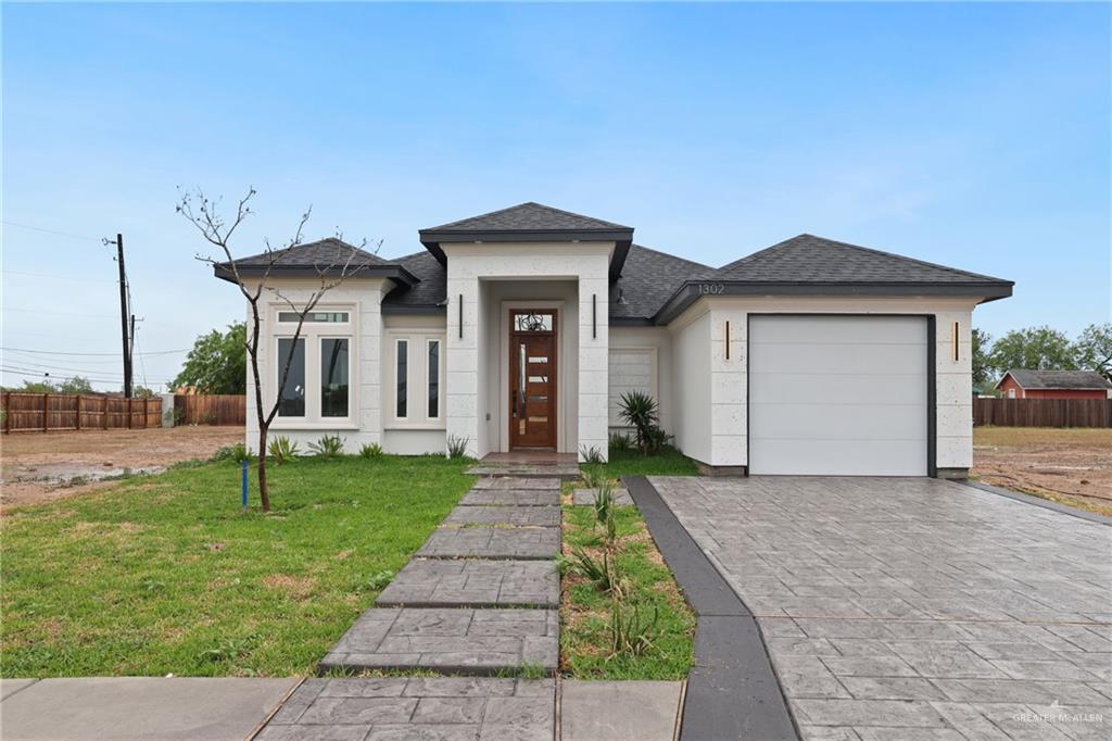 1302 S 9th Street, Alamo, Texas image 1