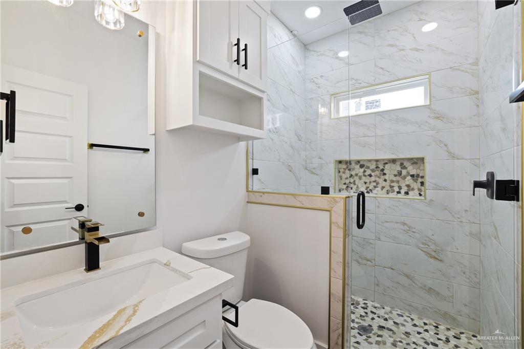 1302 S 9th Street, Alamo, Texas image 16