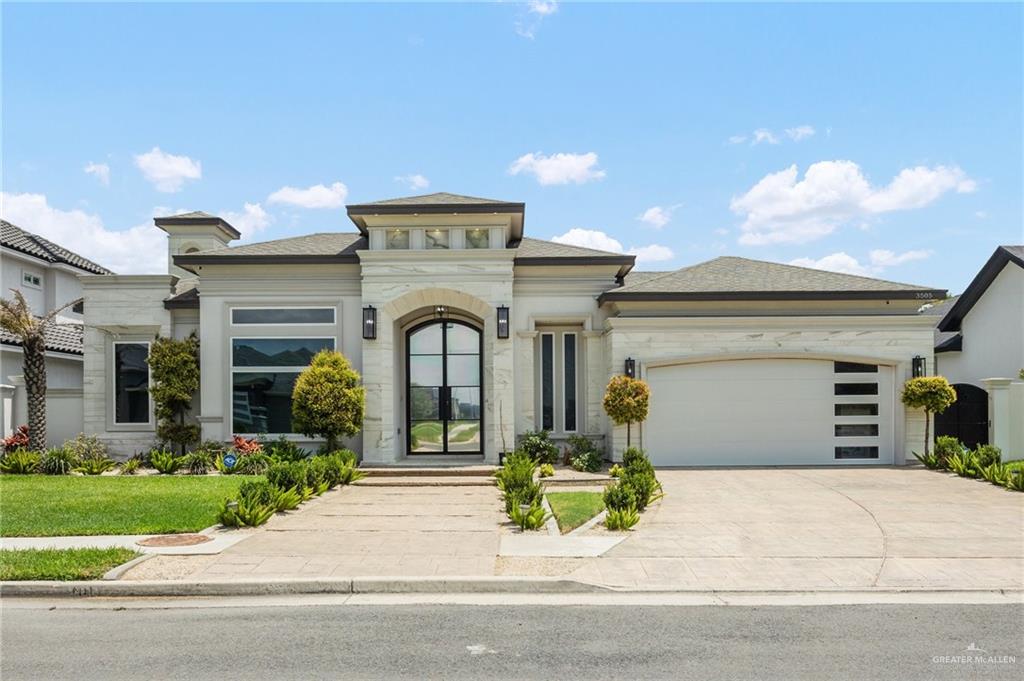 3505 Vendome Drive, McAllen, Texas image 1