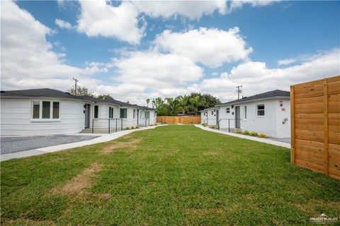 Apartment For Rent - 802 Redwood Avenue #1<br/> McAllen, TX 78501