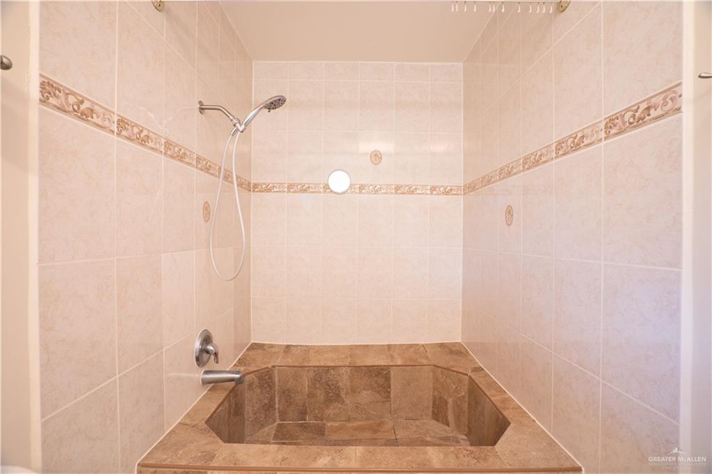 613 Escandon Avenue, Rancho Viejo, Texas image 19