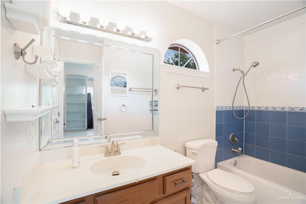 613 Escandon Avenue, Rancho Viejo, Texas image 22