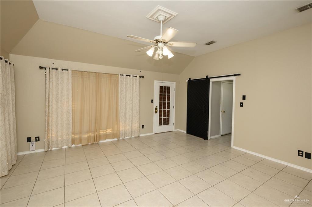 1905 N 8th Street, Harlingen, Texas image 4