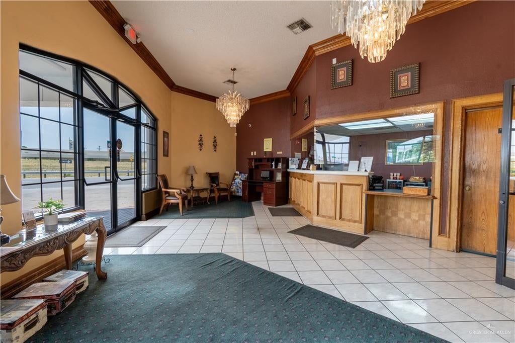 112 W US Highway 83