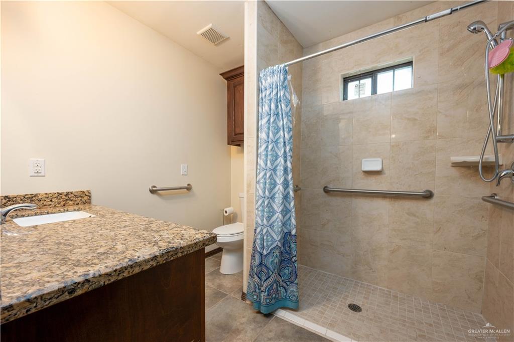 118 Forest Street, Rio Hondo, Texas image 6