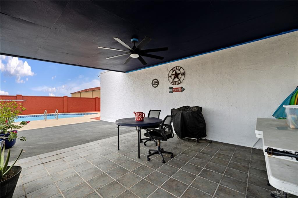 676 E Expressway 83 Expy, La Joya, Texas image 27