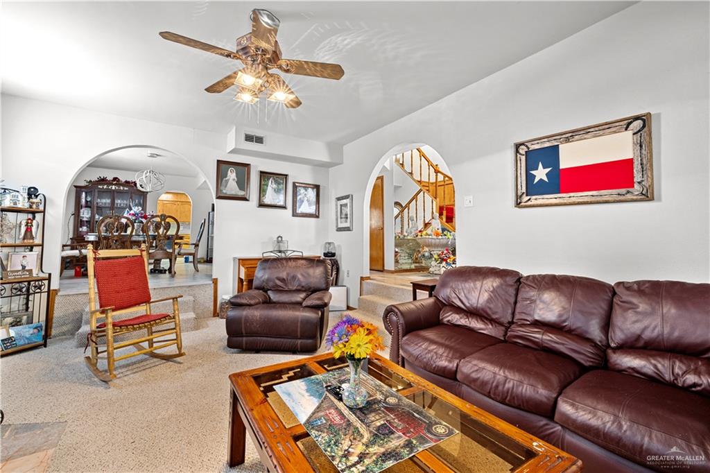 676 E Expressway 83 Expy, La Joya, Texas image 7