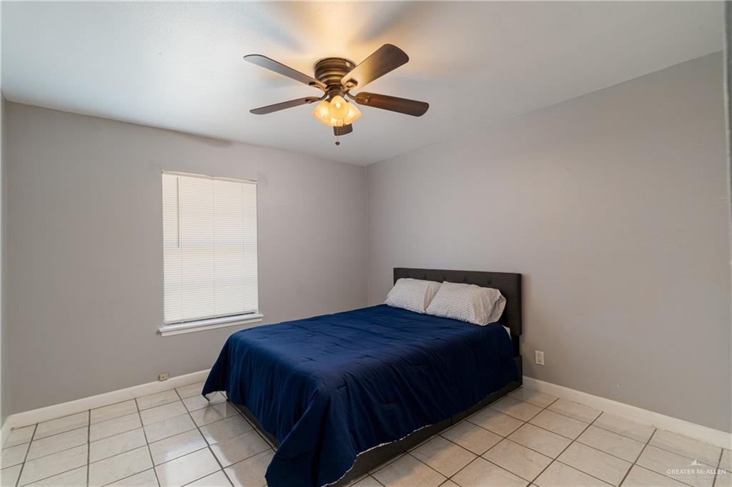 18 Shoreline Drive, Brownsville, Texas image 10