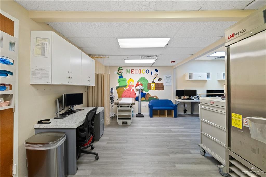 1110 S Airport Drive