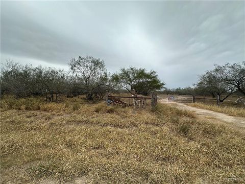 Vacant Land For Sale - 2325 E State Highway 285<br/> Brooks County, Falfurrias, TX 78355