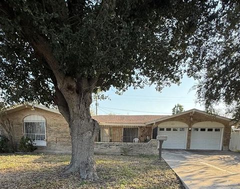 Photo of 313 W Highland Avenue W, McAllen, TX 78501 (MLS # 491481)