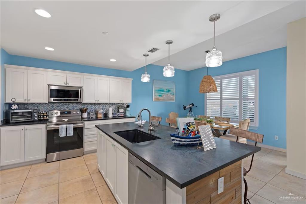 5909 Padre Boulevard 403