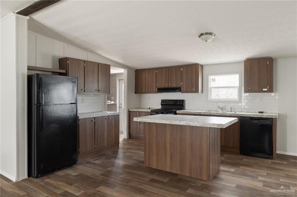 11481 Mile 1 1/2 E Street, Mercedes, Texas image 7