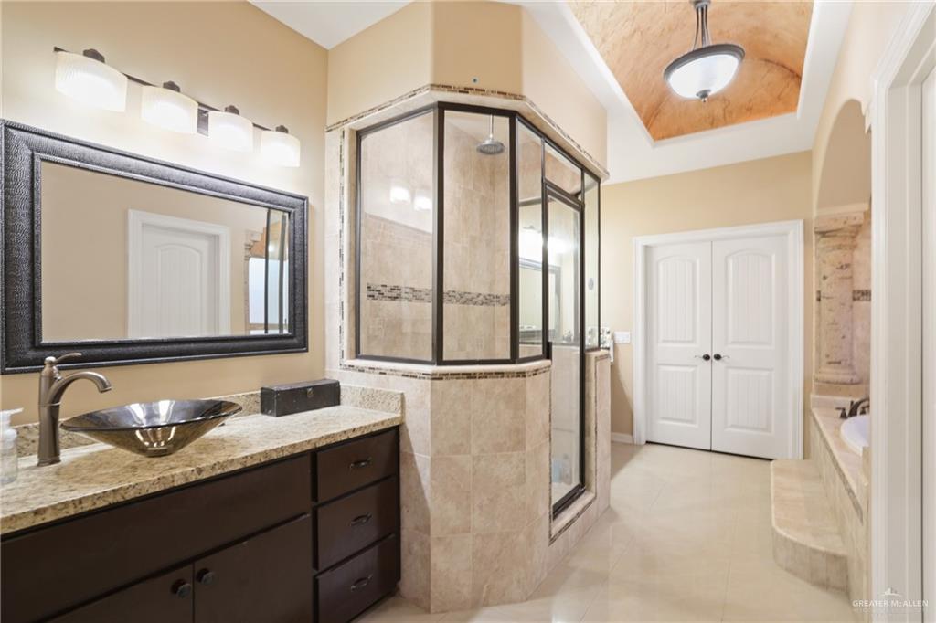 2000 Queens Avenue, McAllen, Texas image 9