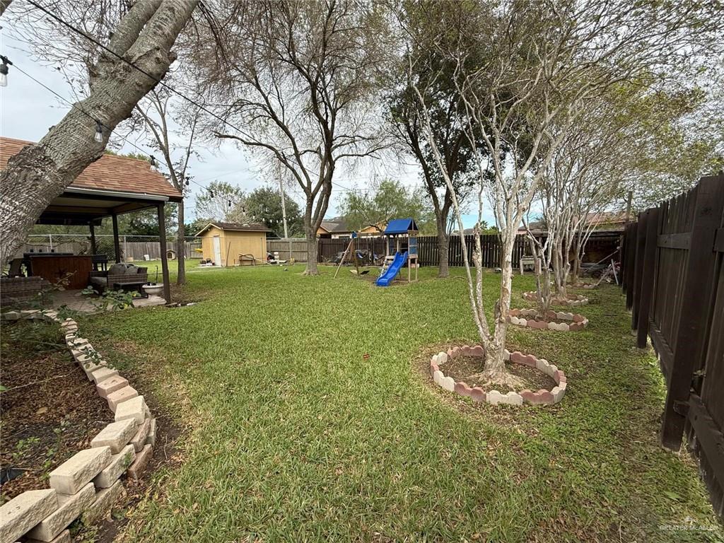 2645 Clover Drive, Brownsville, Texas image 16