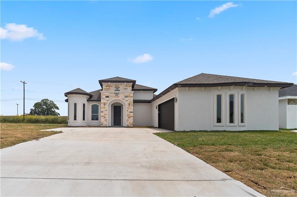 319 Brooks Circle, La Feria, Texas image 1