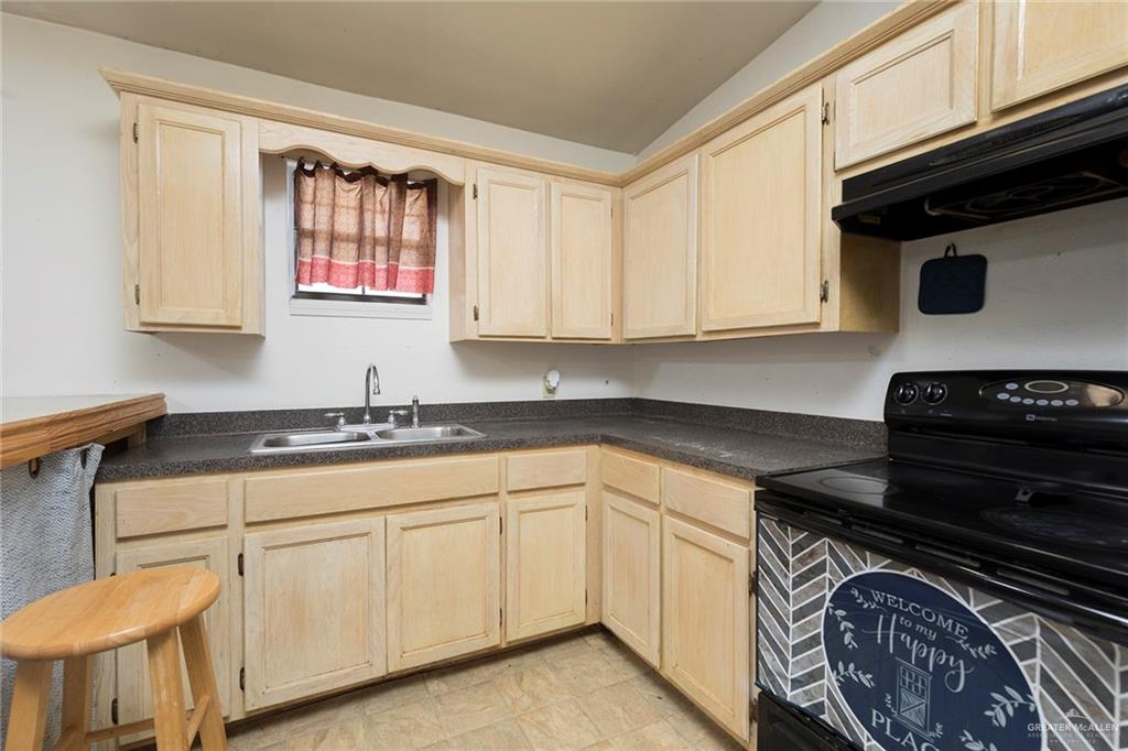 110 S 12th Street, Donna, Texas image 3
