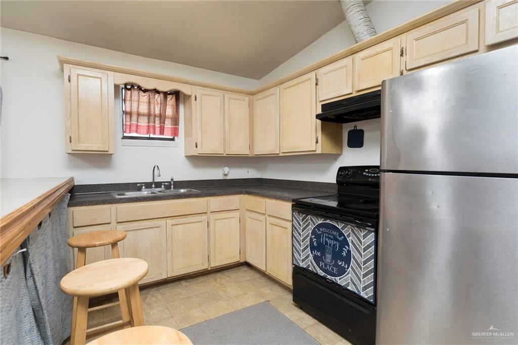 110 S 12th Street, Donna, Texas image 10