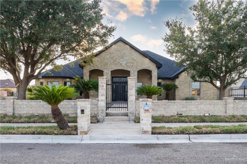 Homes For Sale - 23814 Richmond Drive<br/> Harlingen, TX 78552