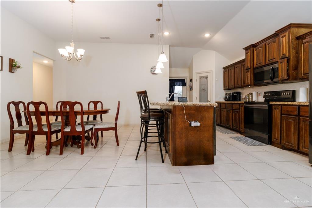 7725 N 40th Street, McAllen, Texas image 4