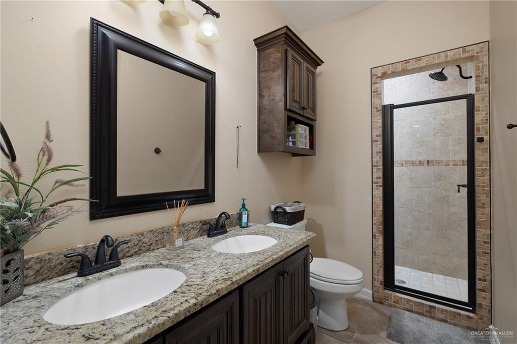 2017 Glendale Drive, Edinburg, Texas image 11