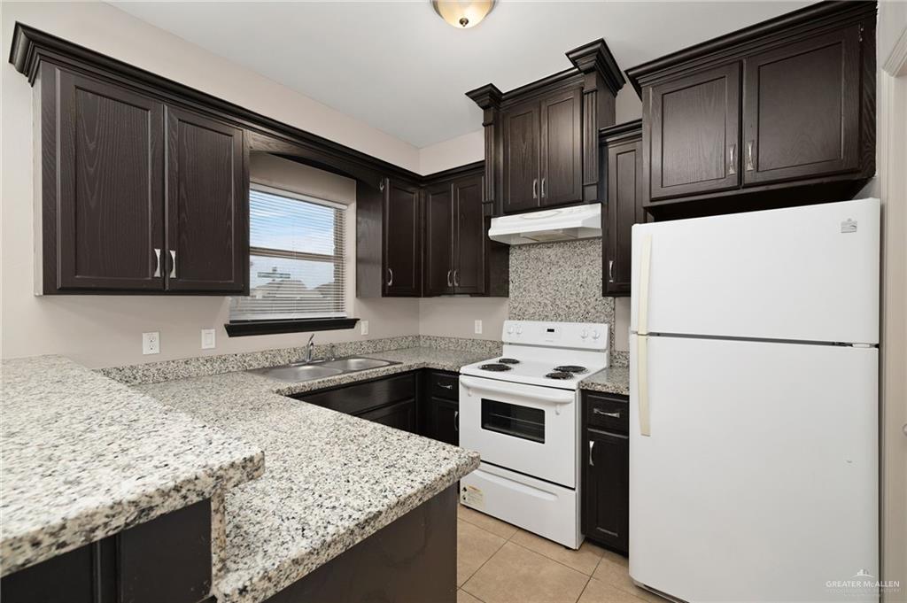 1214 Cornerstone Loop