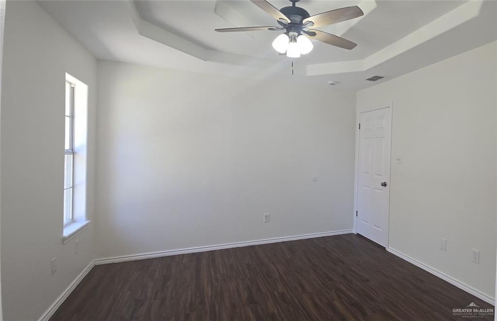 2415 Heather Avenue, Edinburg, Texas image 11