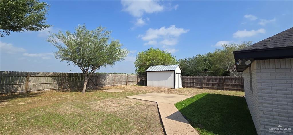 2415 Heather Avenue, Edinburg, Texas image 17
