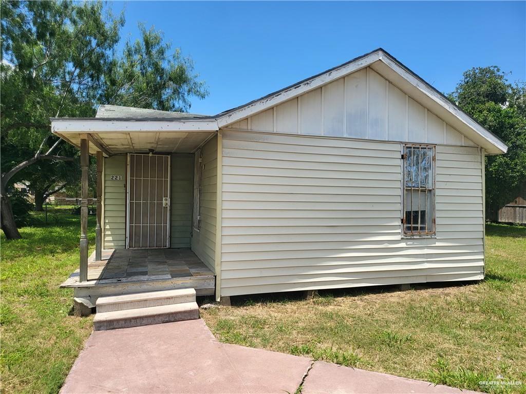 221 W Van Week Street, Edinburg, Texas image 1