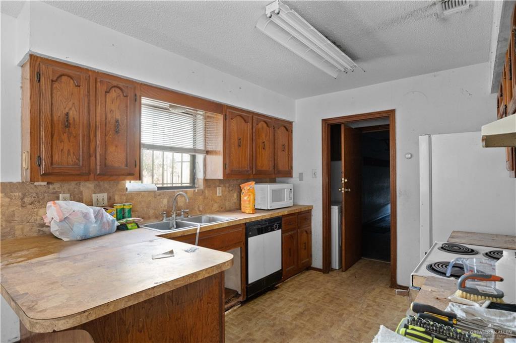 2837 N 28 1/2 Street