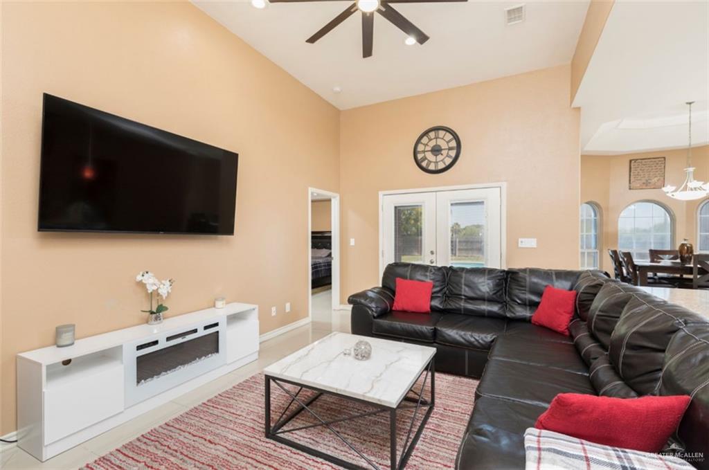 2604 Pelican Avenue, McAllen, Texas image 4