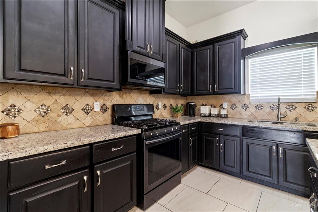 4805 Galilea Street, Edinburg, Texas image 6