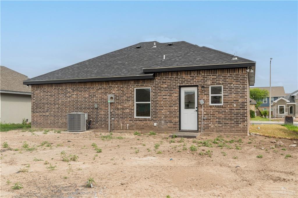 523 Pine Oak Avenue, Donna, Texas image 15