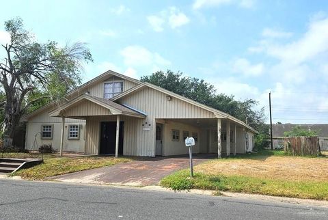 Photo of 1006 E 12th Street, Mission, TX 78572 (MLS # 503228)