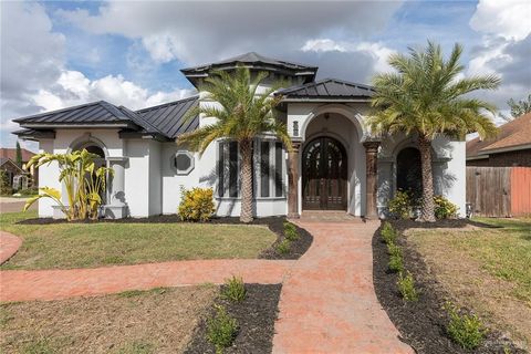 Photo of 905 E Brady Dr E, Pharr, TX 78577 (MLS # 490621)