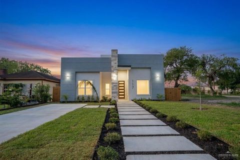 Photo of 117 E Filmore Avenue, Harlingen, TX 78550 (MLS # 503161)