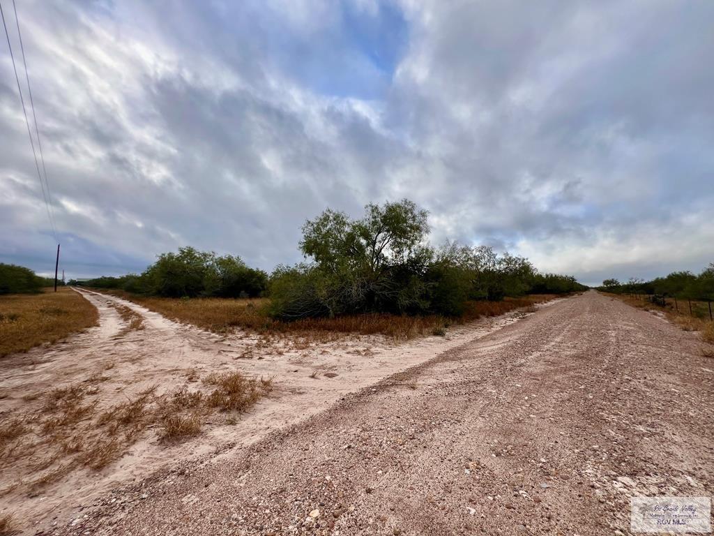 705 AC Fm 2687, Zapata, Texas image 37
