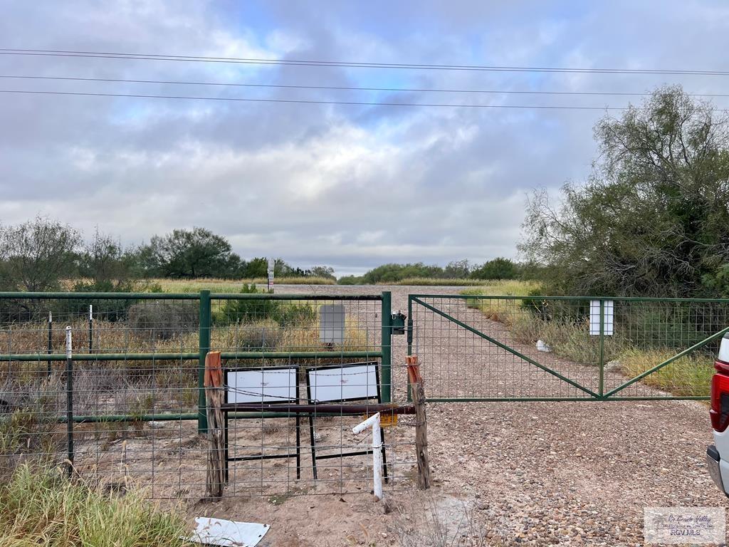 705 AC Fm 2687, Zapata, Texas image 34