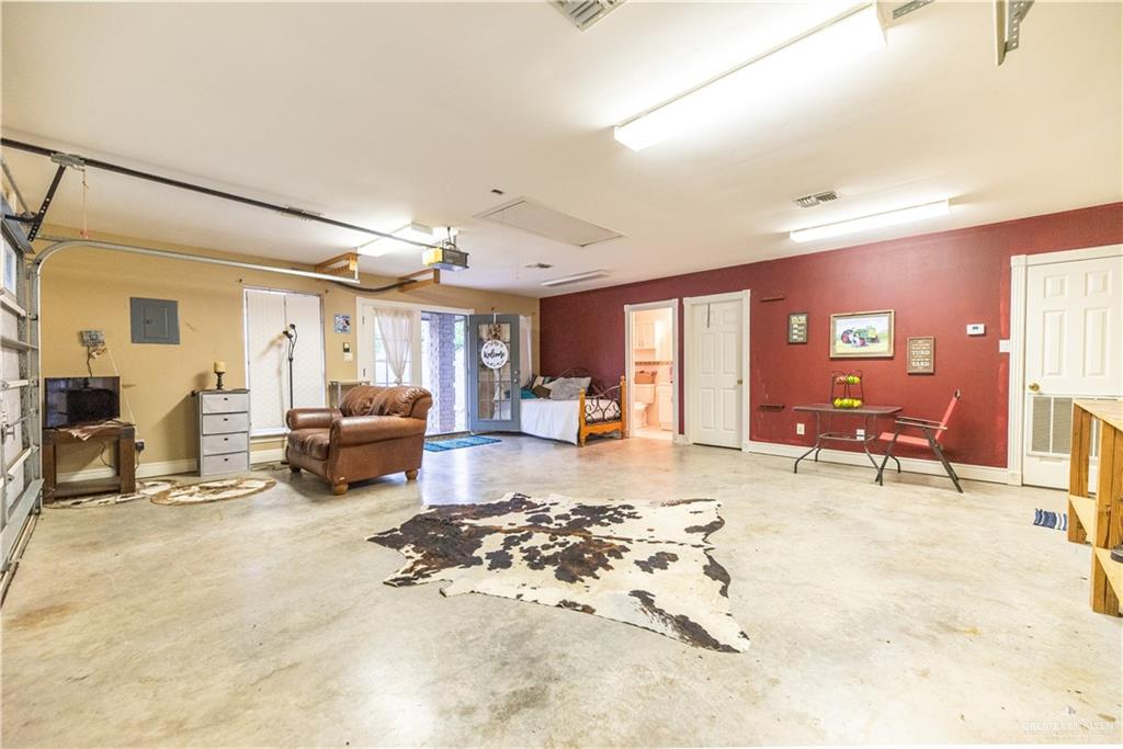 1818 Forest Lane, Weslaco, Texas image 31