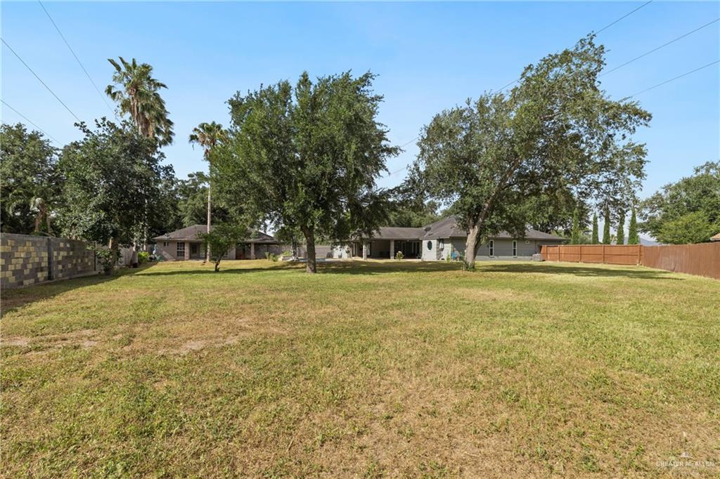 1818 Forest Lane, Weslaco, Texas image 28