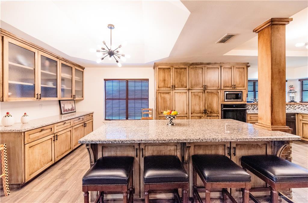 1818 Forest Lane, Weslaco, Texas image 9