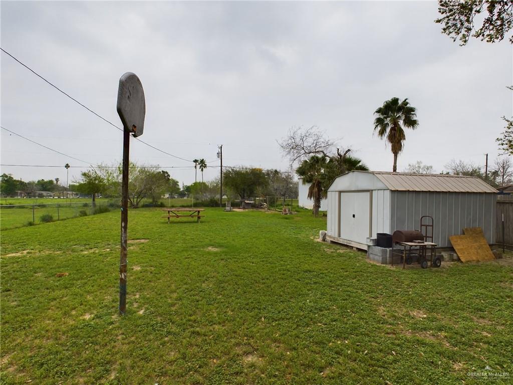 208 N 1st Street, Donna, Texas image 4