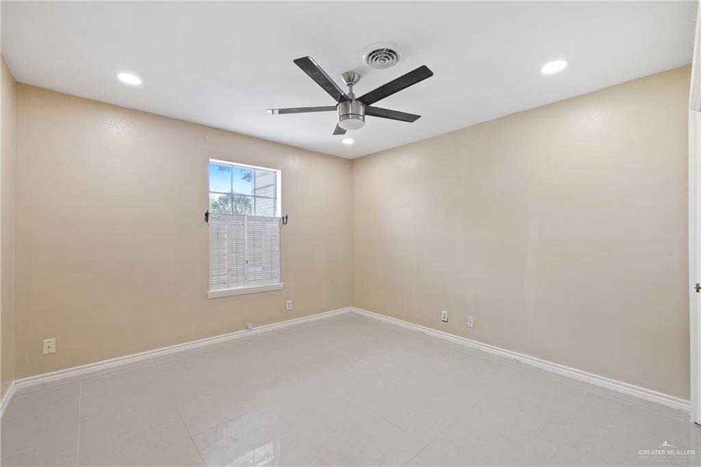 5601 El Camino Real Real, Harlingen, Texas image 9
