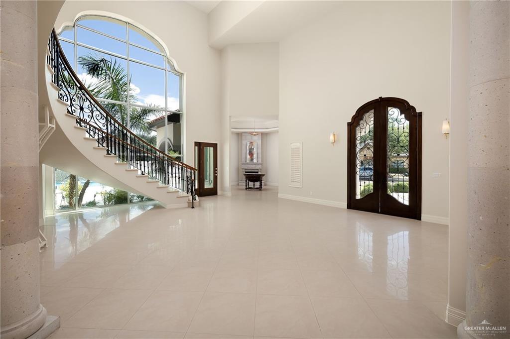 421 Goldcrest Avenue