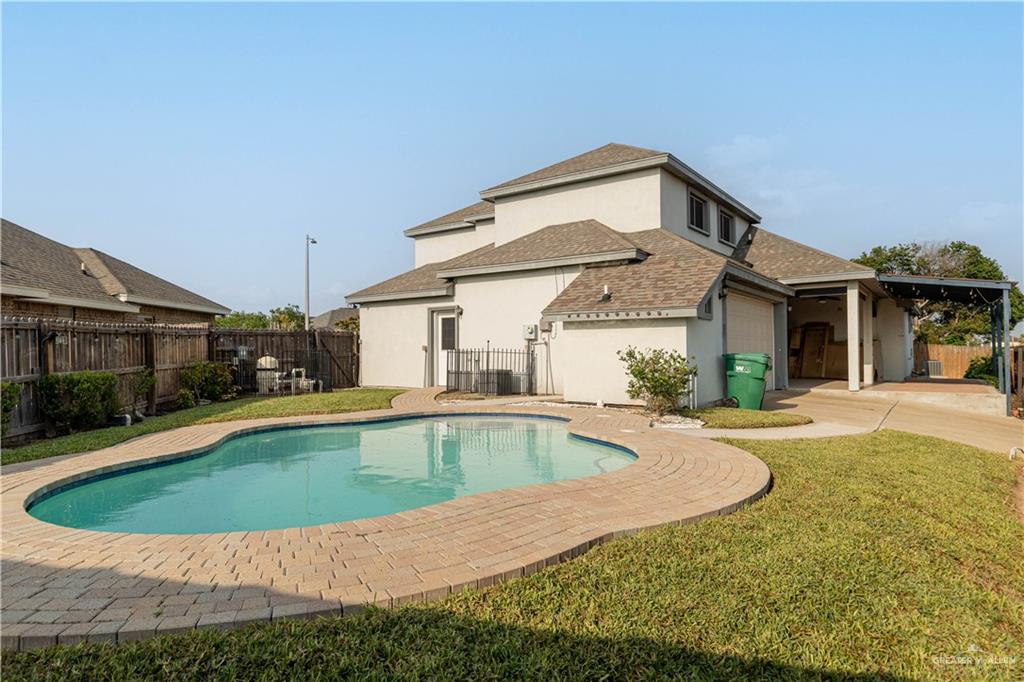 1405 Hummingbird Drive, Pharr, Texas image 12