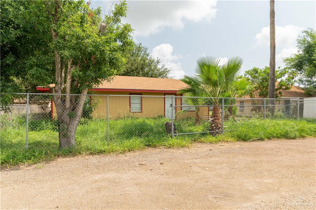 420 N Beto Garcia Drive, Weslaco, Texas image 3