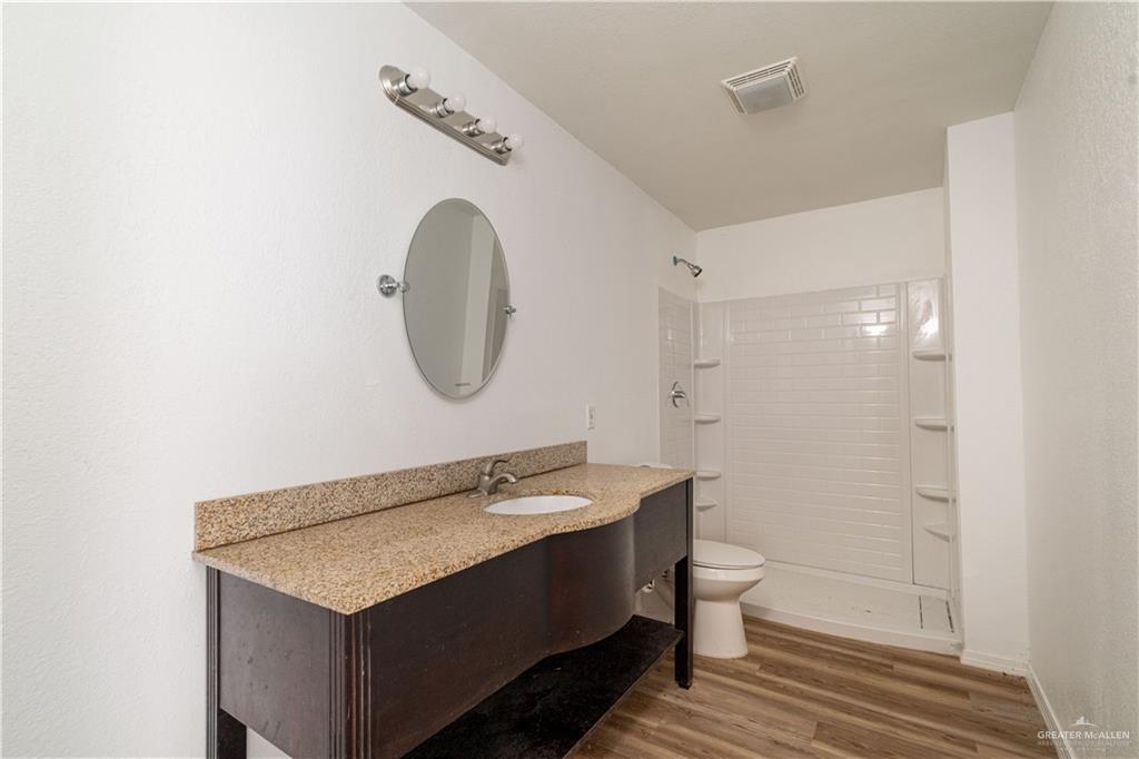 420 N Beto Garcia Drive, Weslaco, Texas image 10
