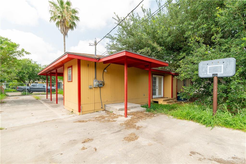 420 N Beto Garcia Drive, Weslaco, Texas image 16