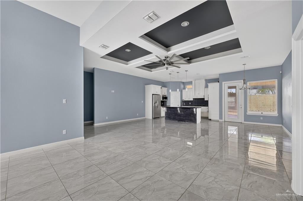 806 W Seminole Avenue