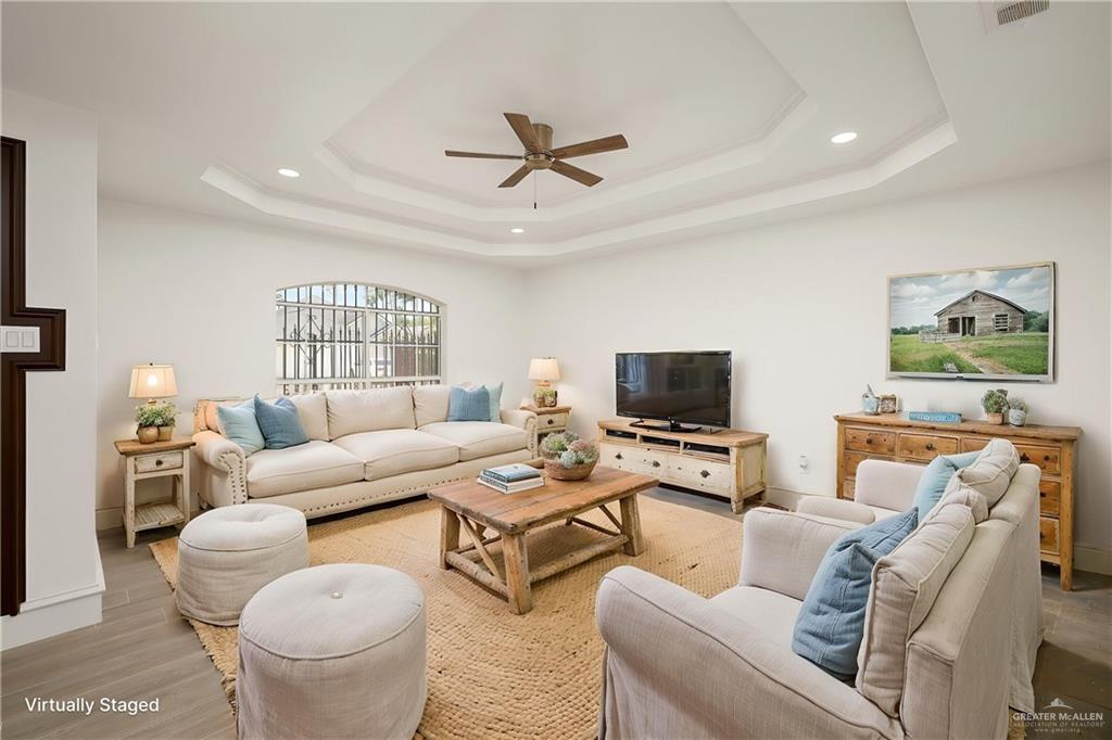 309 N 36th Lane, McAllen, Texas image 3